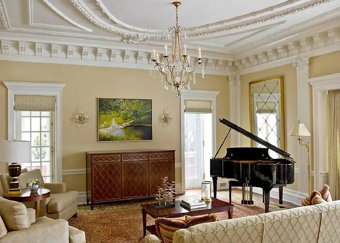 Отель типа "постель и завтрак" Stone Terrace Эванстон